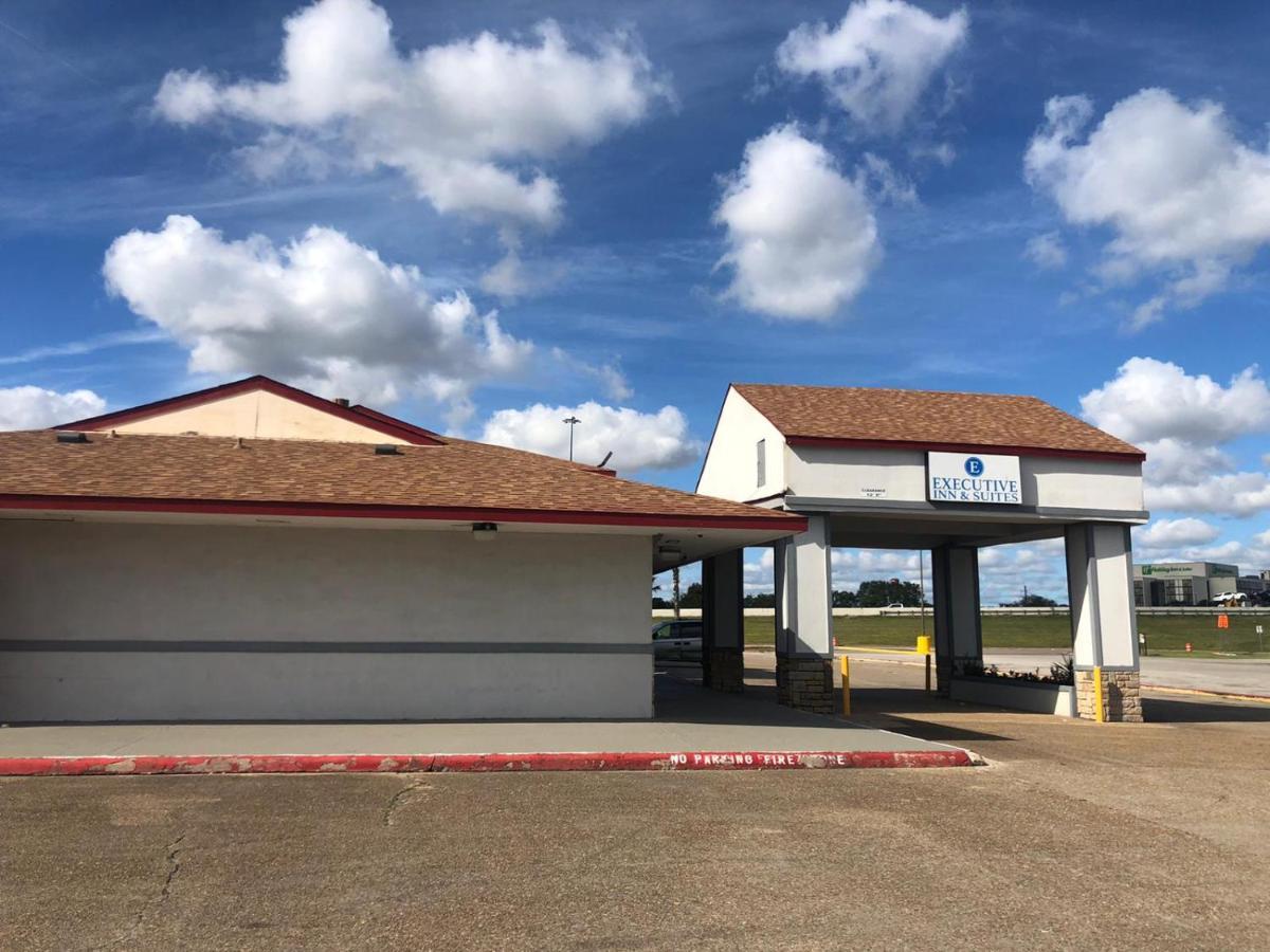 Executive Inn & Suites Beaumont Exterior photo
