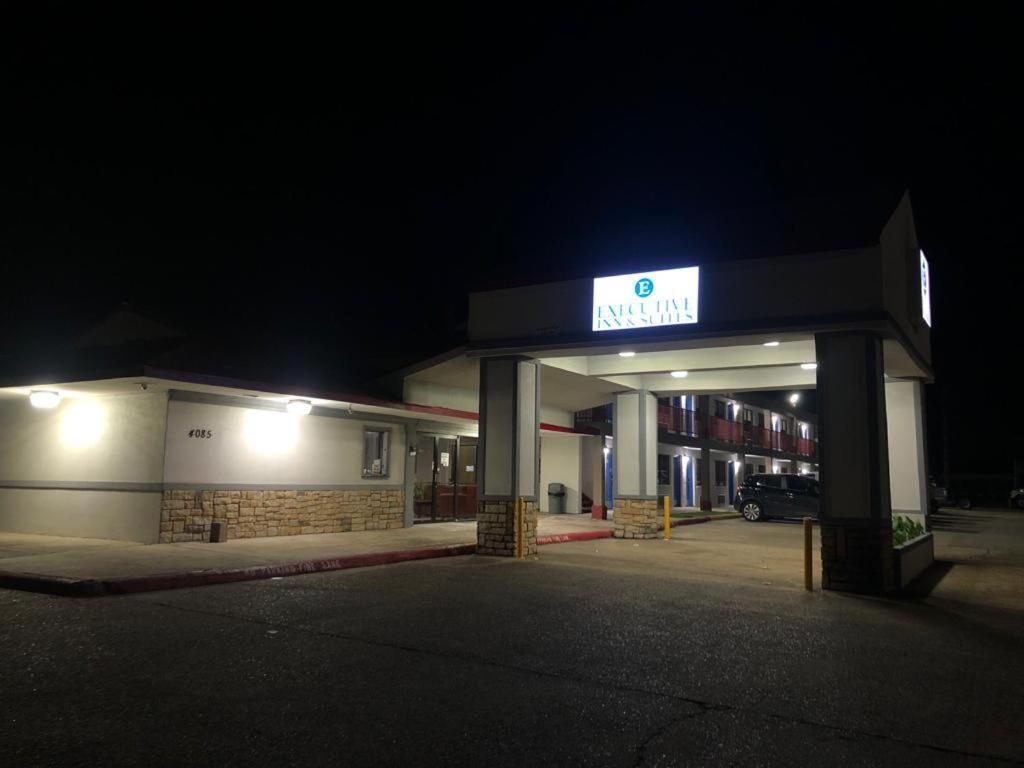 Executive Inn & Suites Beaumont Exterior photo